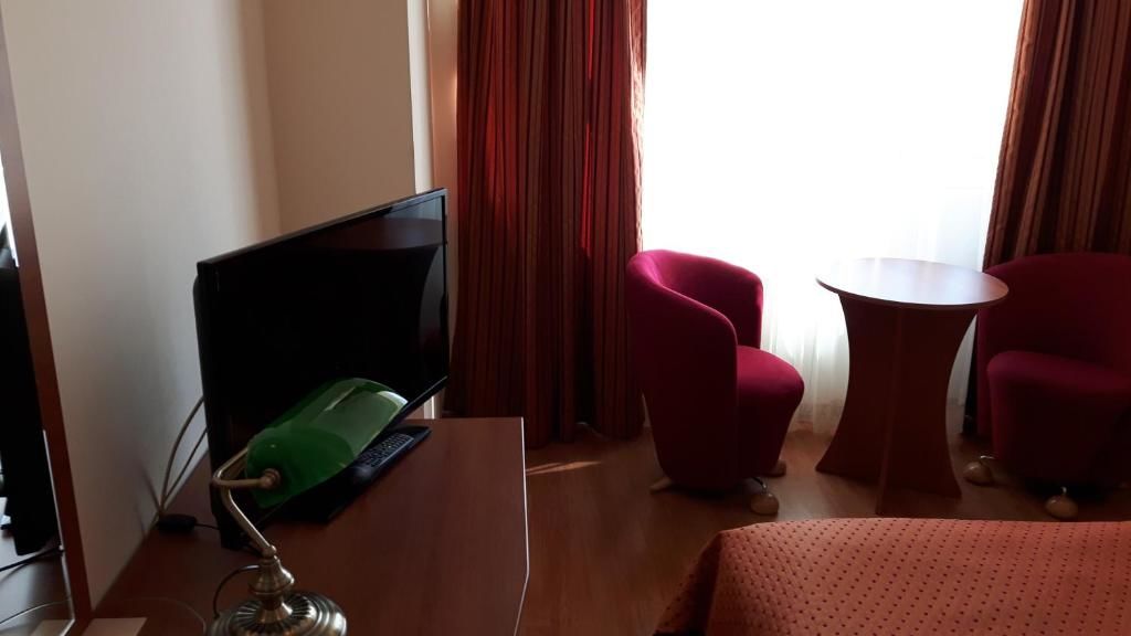 Отель Primavera 2 Hotel Пазарджик-40